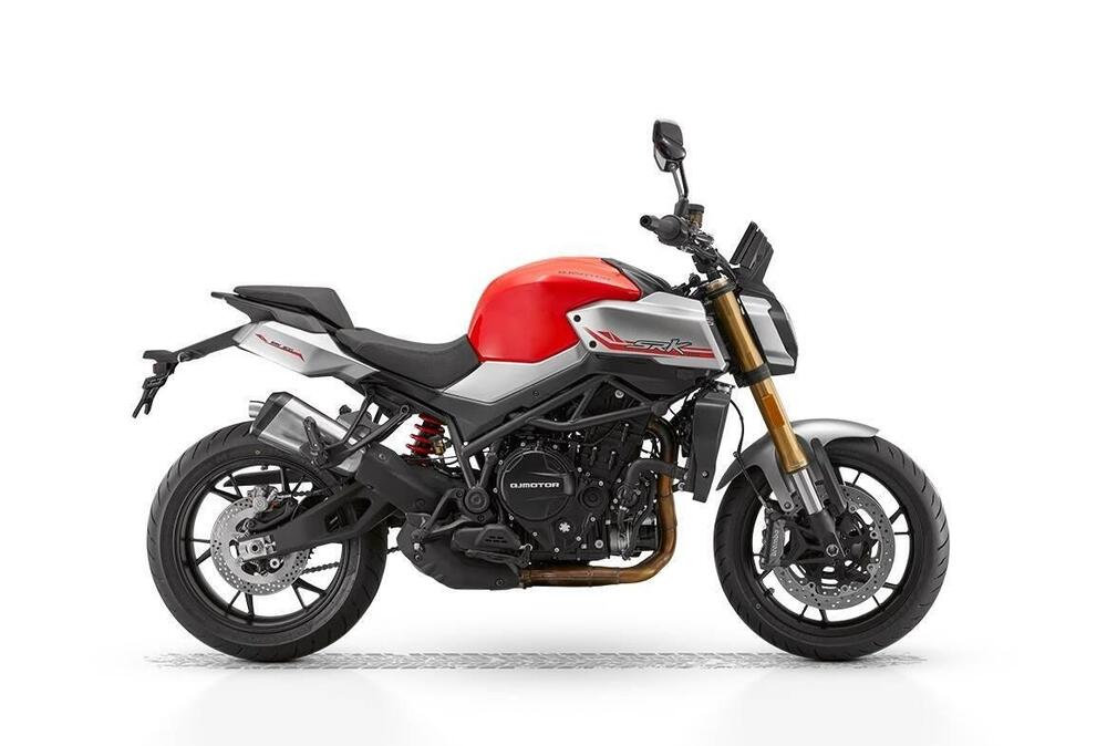 QJ Motor SRK 900 (2025)