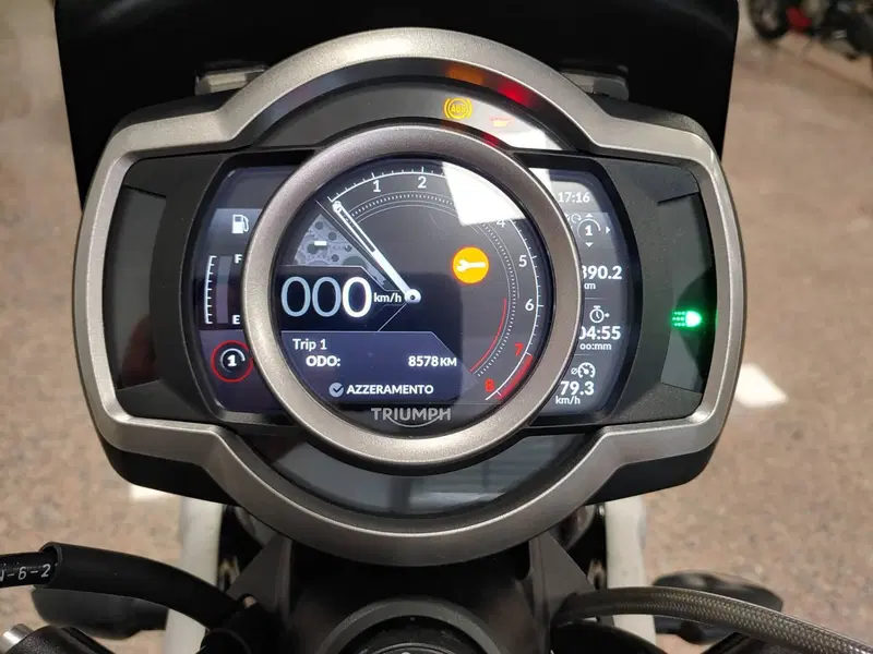 Triumph Scrambler 1200 XE (2024 - 25) (3)