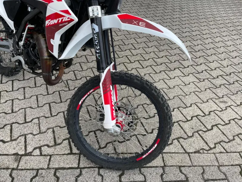 Fantic Motor Enduro 50 Performance 2t (2020) (7)