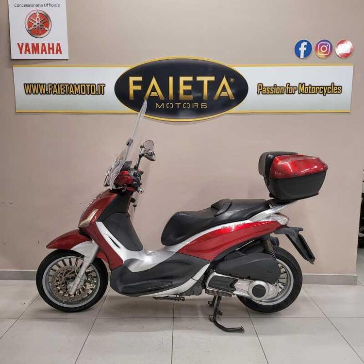 Piaggio Beverly 300 i.e. (2010 - 16)