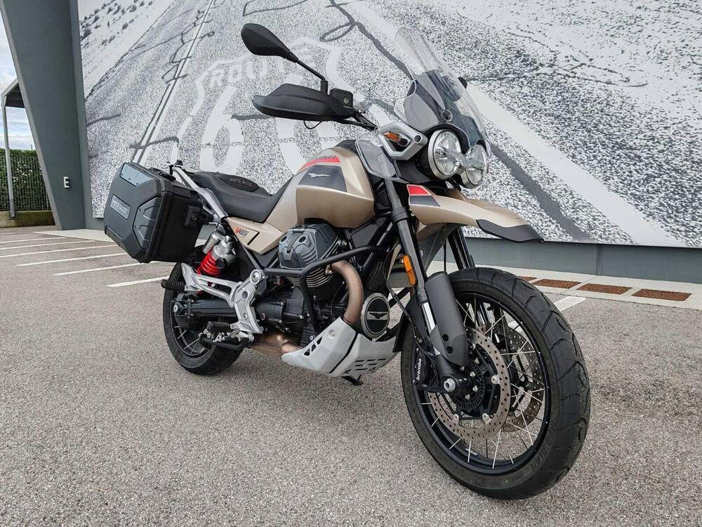 Moto Guzzi V85 TT Travel (2024 - 25) (3)