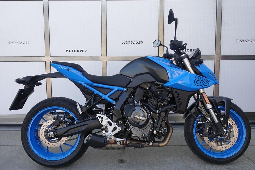 Suzuki GSX-8S (2023 - 24) (2)