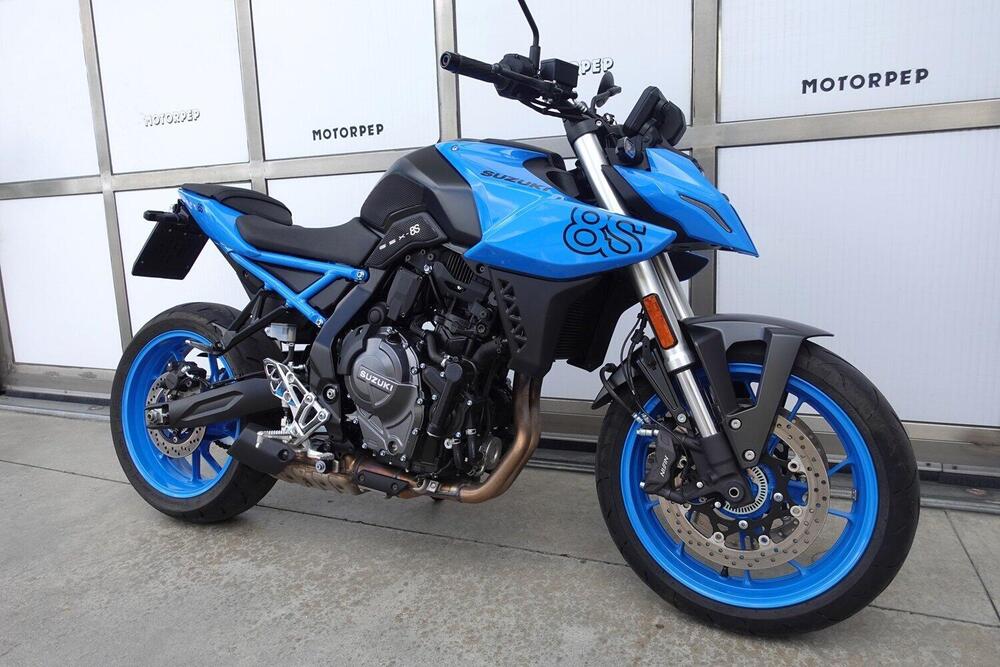 Suzuki GSX-8S (2023 - 24)