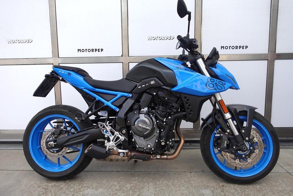 Suzuki GSX-8S (2023 - 24) (2)