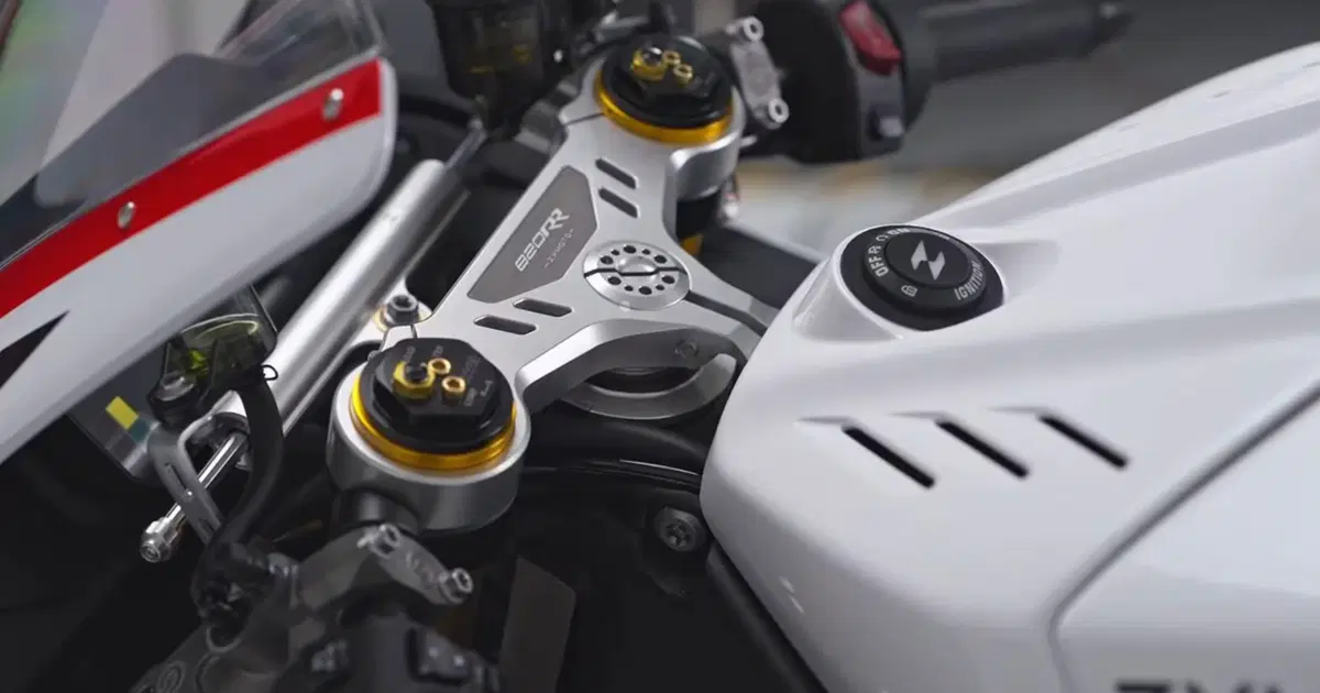 ZXMoto 820RR Superbike (4)