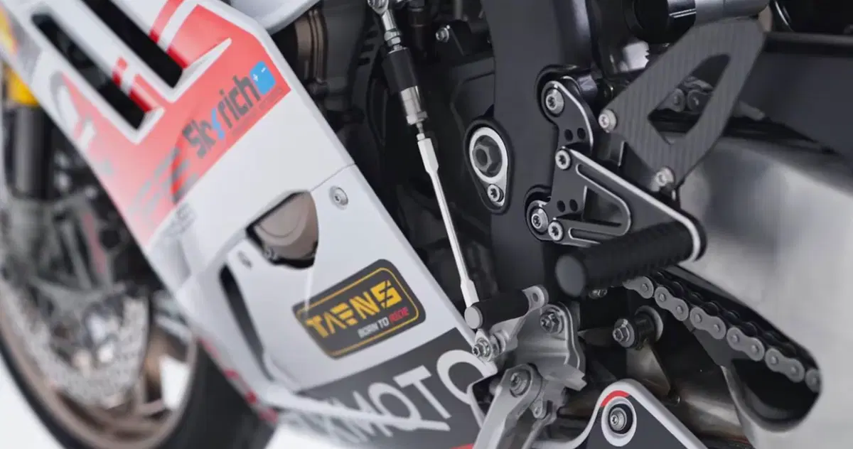 ZXMoto 820RR Superbike (5)
