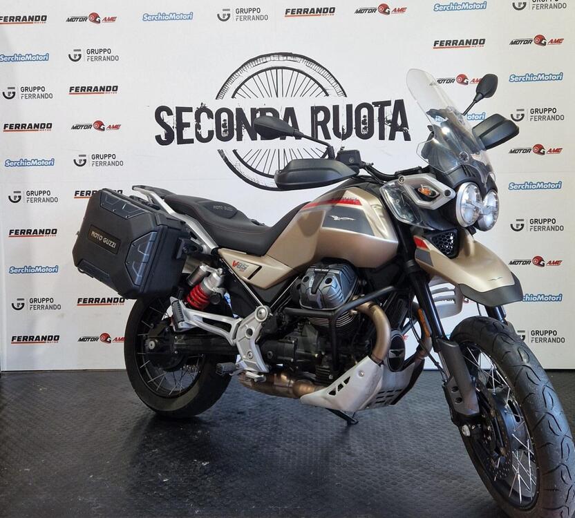 Moto Guzzi V85 TT Travel (2024 - 25) (4)