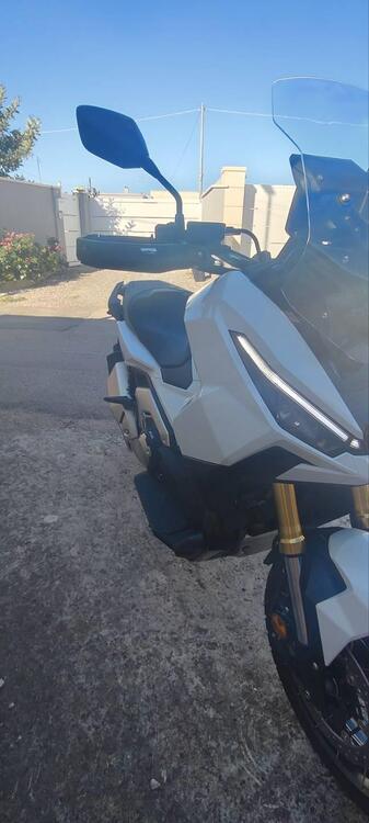 Honda X-ADV 750 Travel (2025) (2)