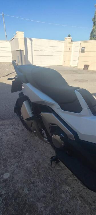 Honda X-ADV 750 Travel (2025) (5)