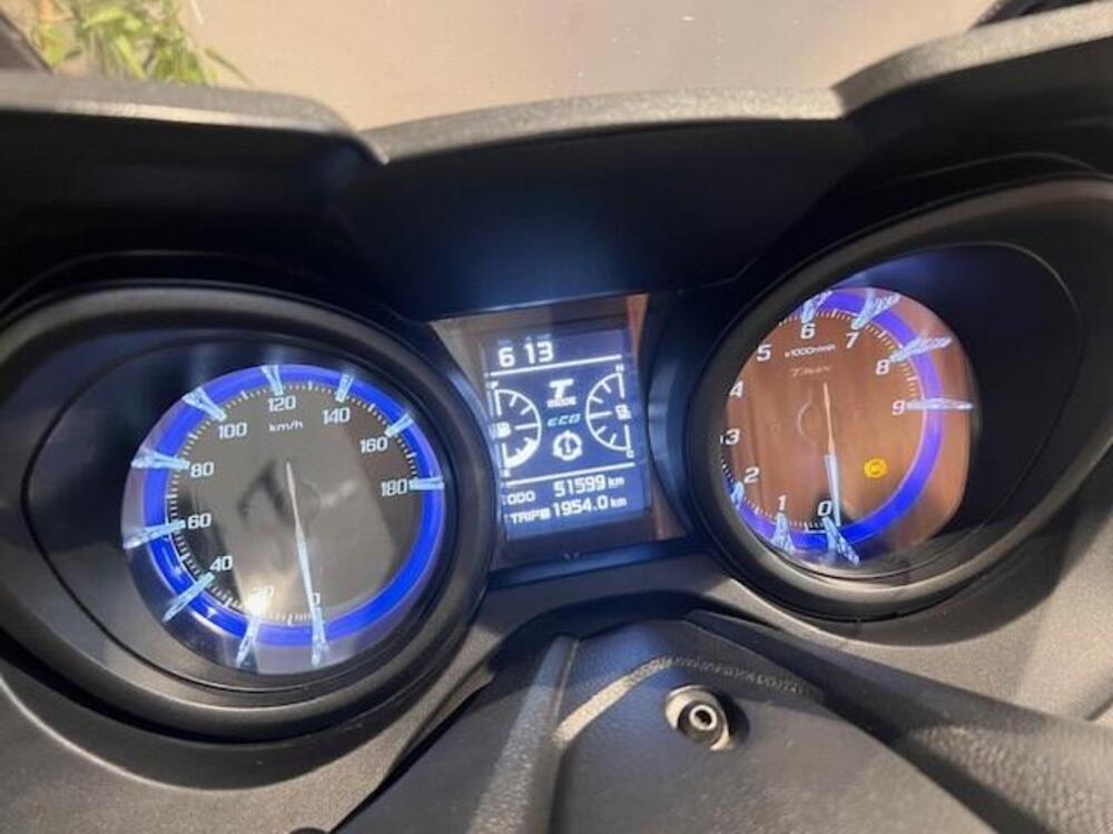 Yamaha T-Max 560 (2020 - 21) (3)