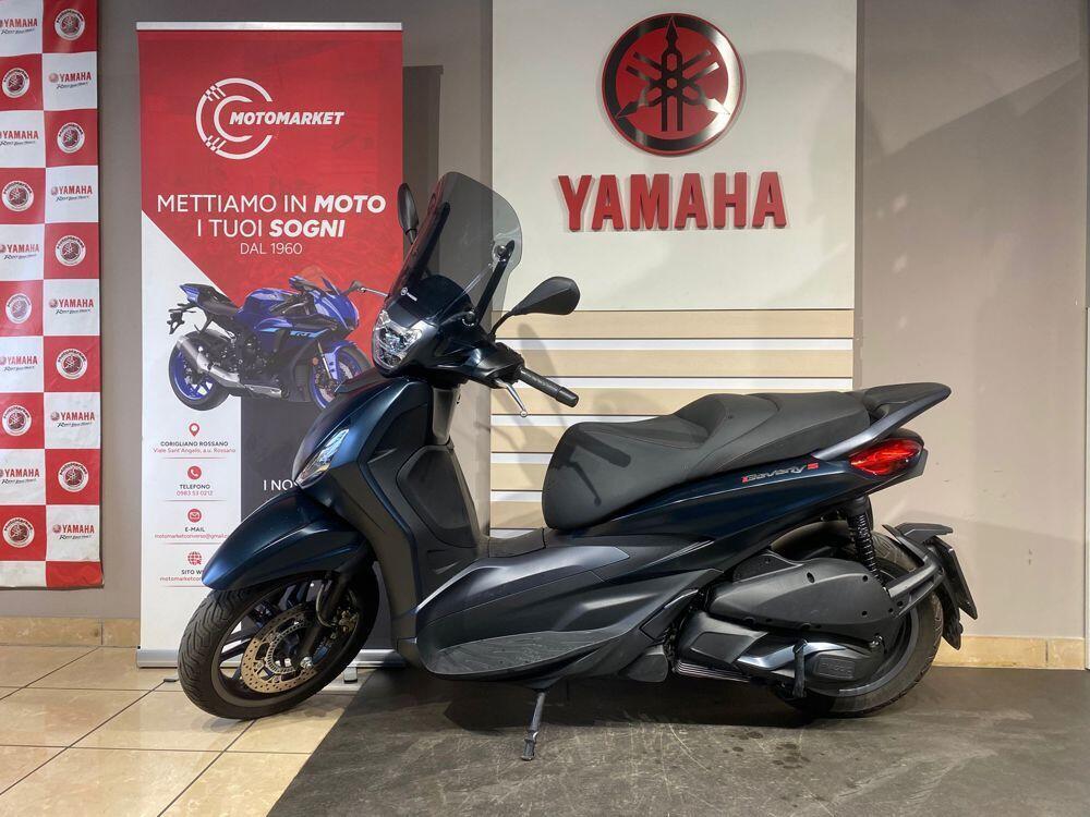 Piaggio Beverly 300 ABS-ASR (2021 - 25) (4)