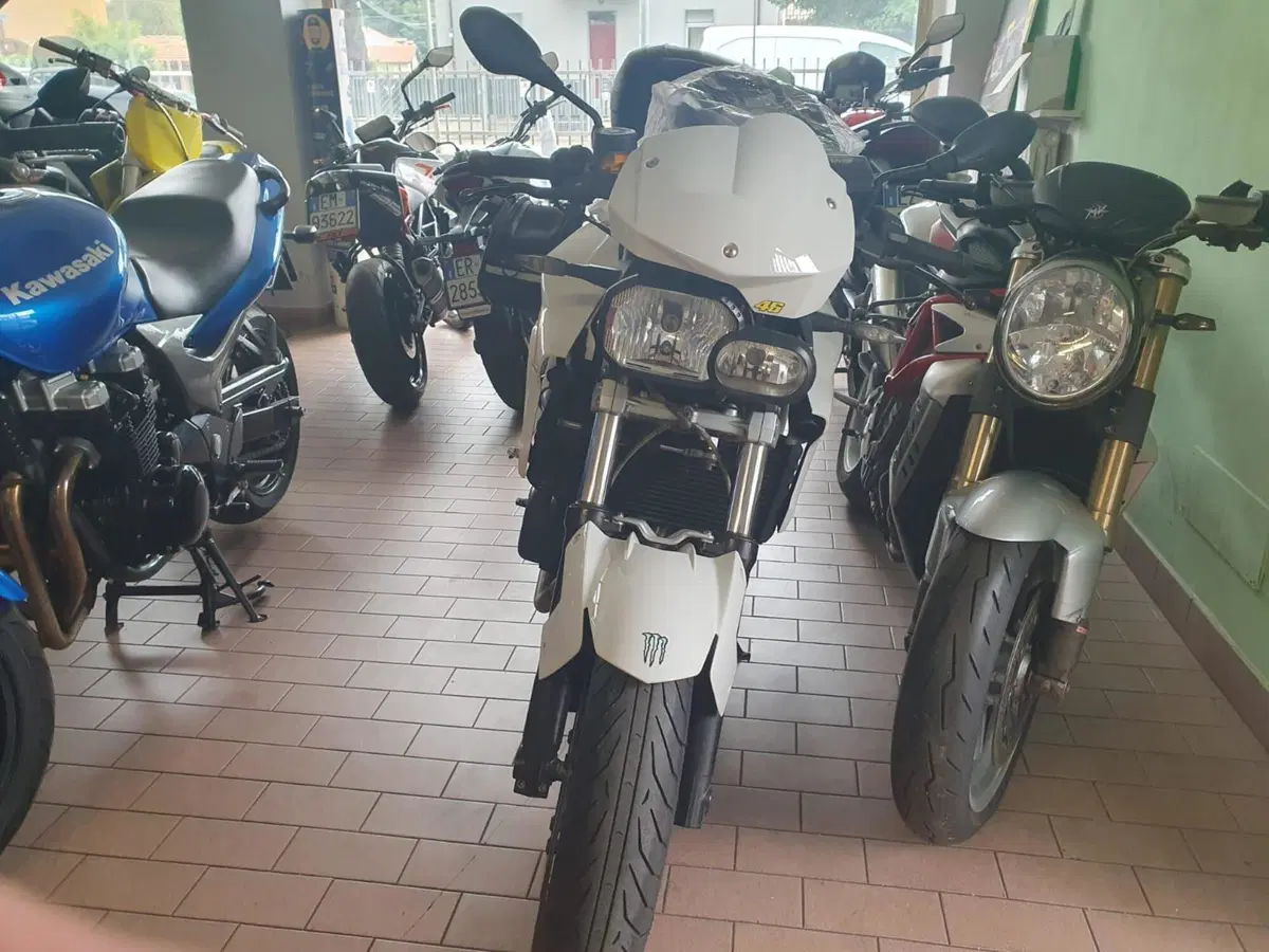 Bmw F 800 R (2012 - 14) (2)