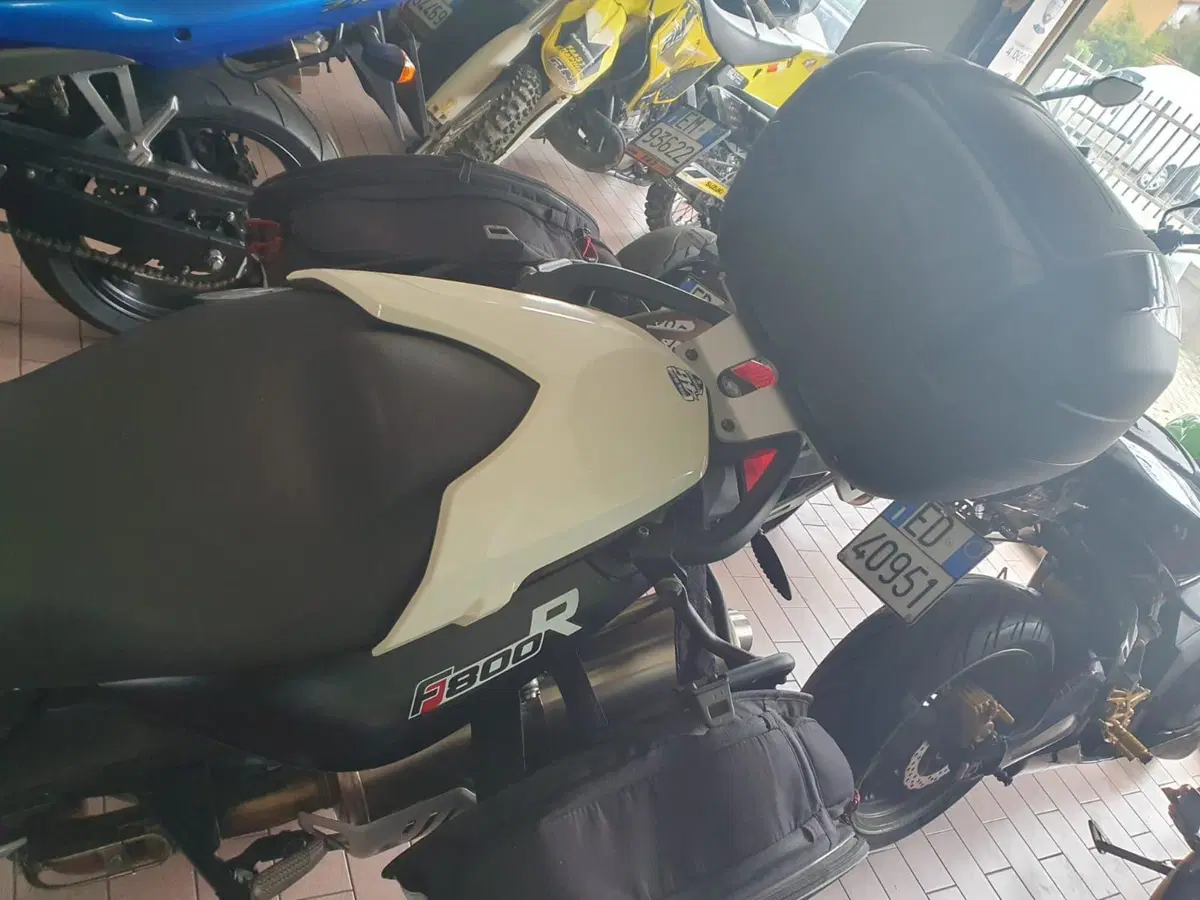 Bmw F 800 R (2012 - 14) (4)