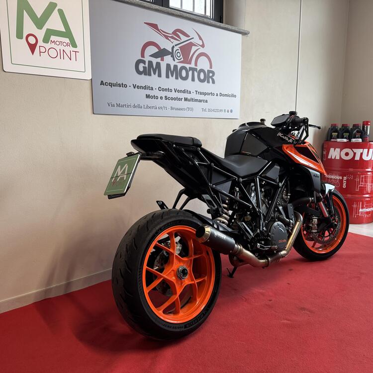 KTM 1290 Super Duke R (2019) (3)