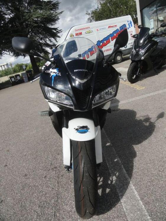 Honda CBR 600 RR (2009 - 12) (3)