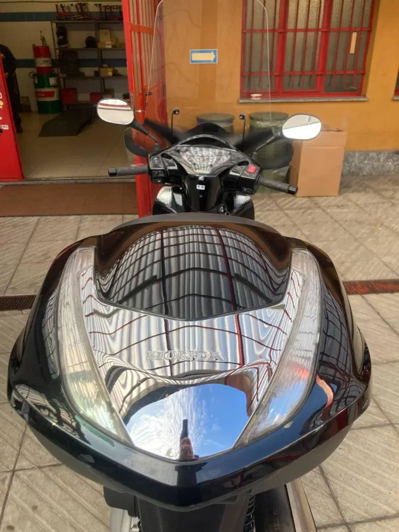 Honda SH 300 i (2006 - 10) (4)