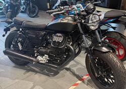 Moto Guzzi V9 Bobber (2021 - 25) usata