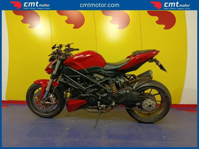 Ducati Streetfighter (2009 - 12) (4)