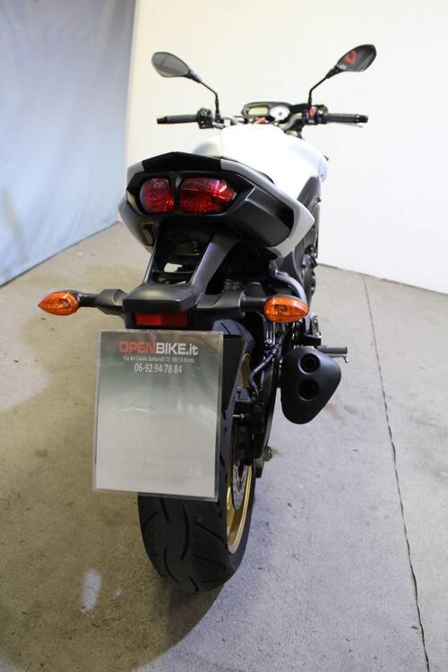 Yamaha FZ8 (2010 - 12) (5)