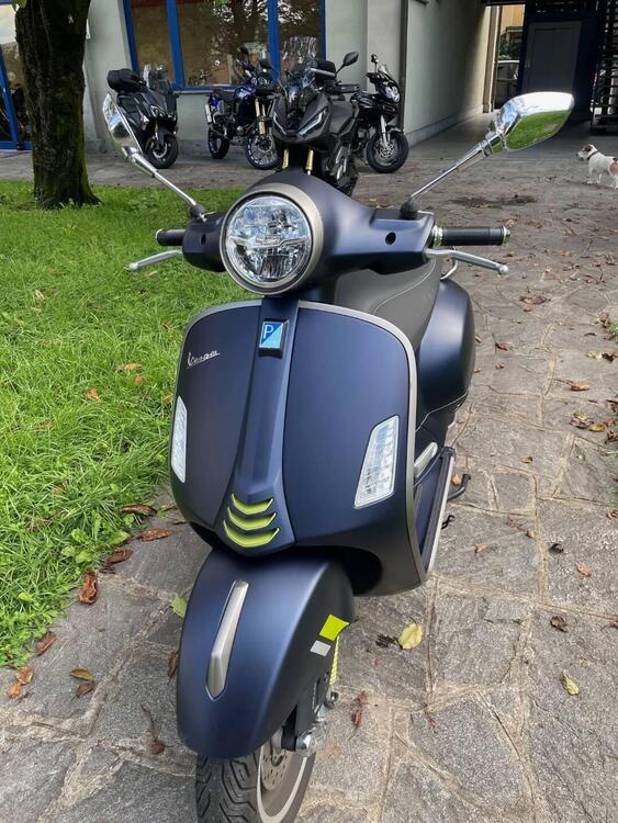 Vespa GTS 300 Super Tech (2023 - 24) (3)