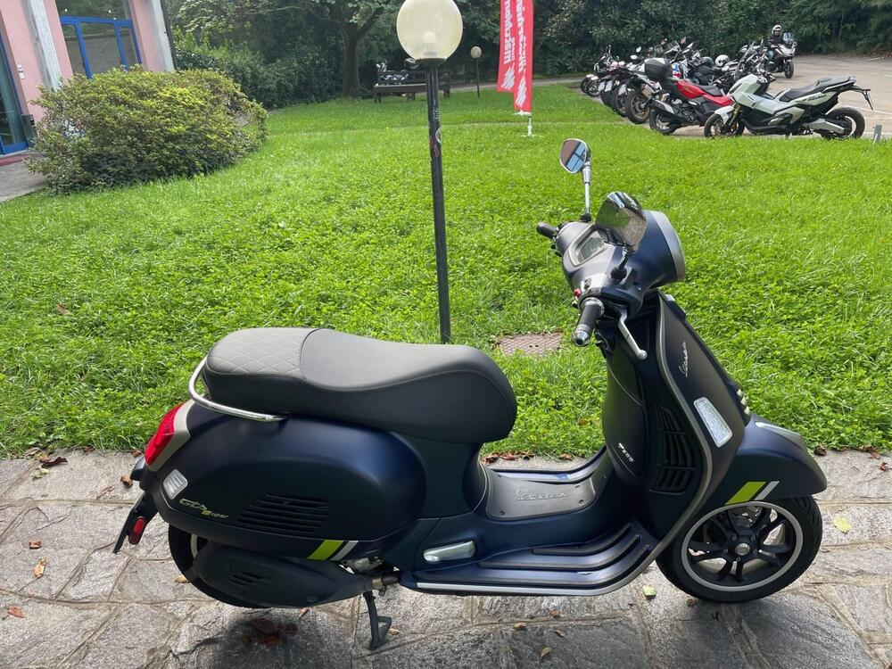 Vespa GTS 300 Super Tech (2023 - 24) (5)