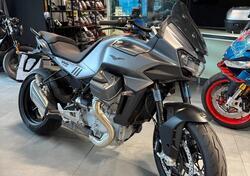 Moto Guzzi V100 Mandello (2025) nuova