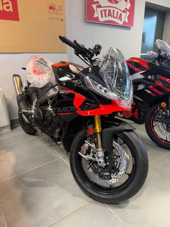 Aprilia Tuono V4 Factory (2025)