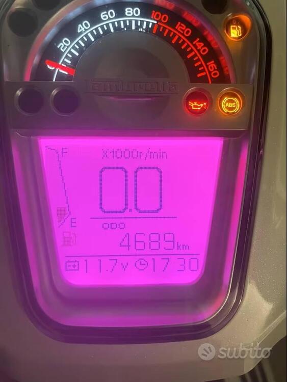 Lambretta V200 Special (2021 - 25) (2)