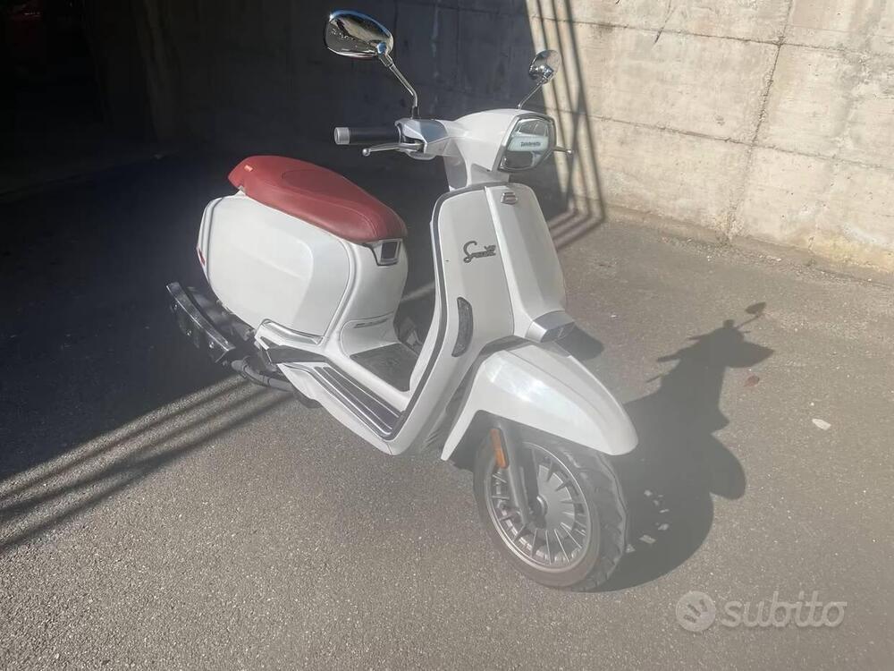 Lambretta V200 Special (2021 - 25) (3)