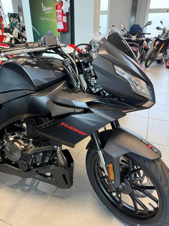 Aprilia Tuono 125 (2025) (2)
