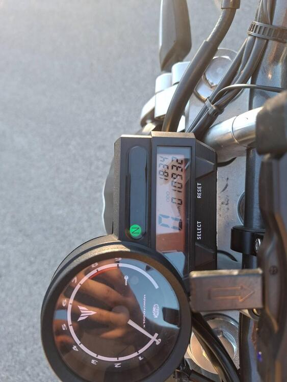 Yamaha MT-03 (2006 - 14) (4)