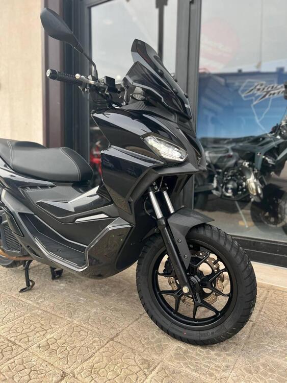 Aprilia SR GT 125 (2022 - 24) (3)