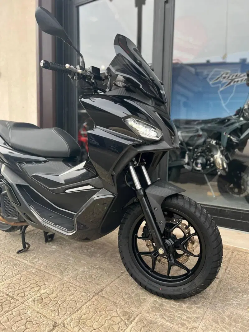 Aprilia SR GT 125 (2022 - 24) (3)