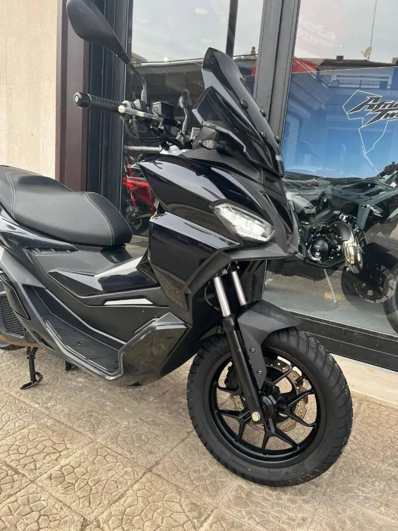 Aprilia SR GT 125 (2022 - 24) (6)