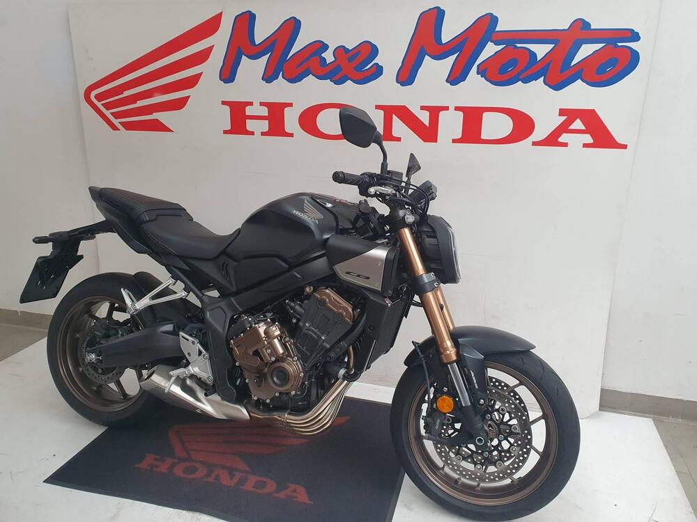 Honda CB 650 R E-Clutch (2024 - 25) (2)