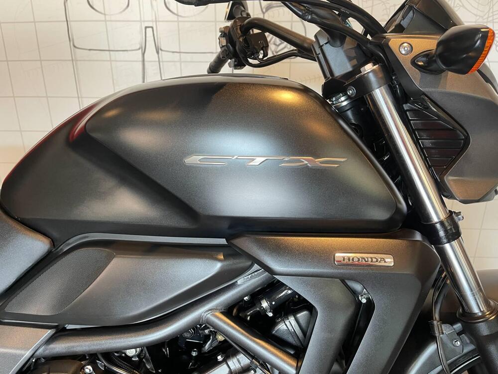 Honda CTX 700 ABS DCT (2014 - 16) (2)