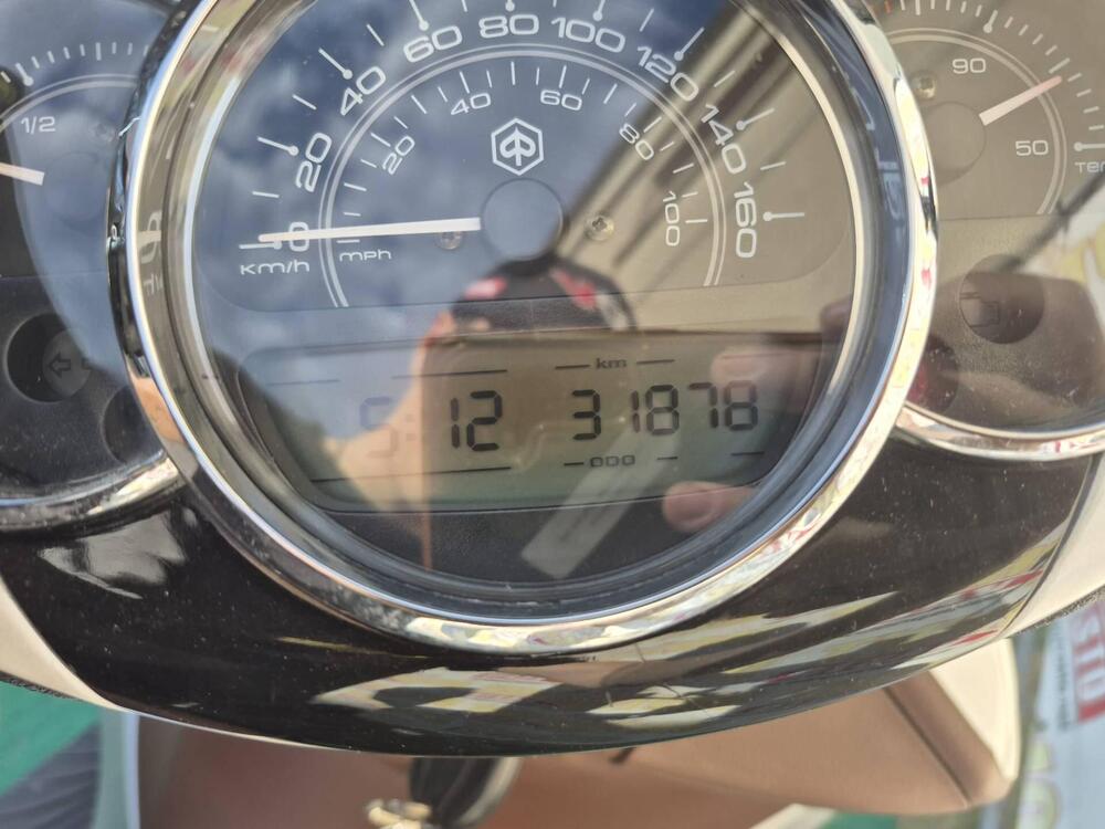 Piaggio Beverly 300 i.e. (2010 - 16) (4)