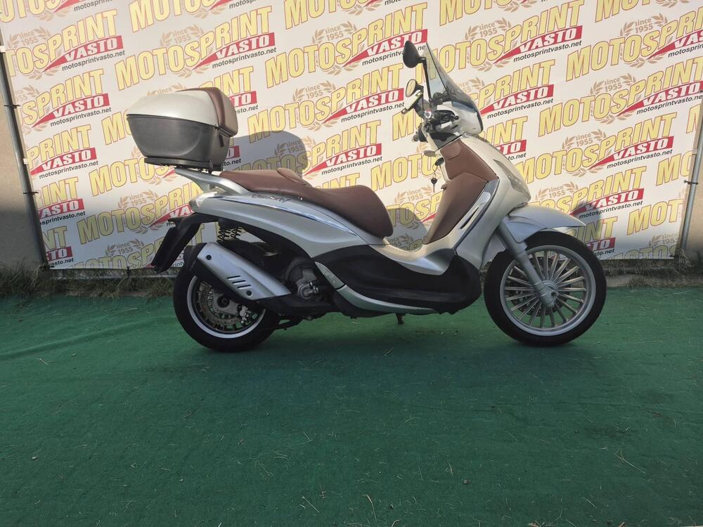 Piaggio Beverly 300 i.e. (2010 - 16)