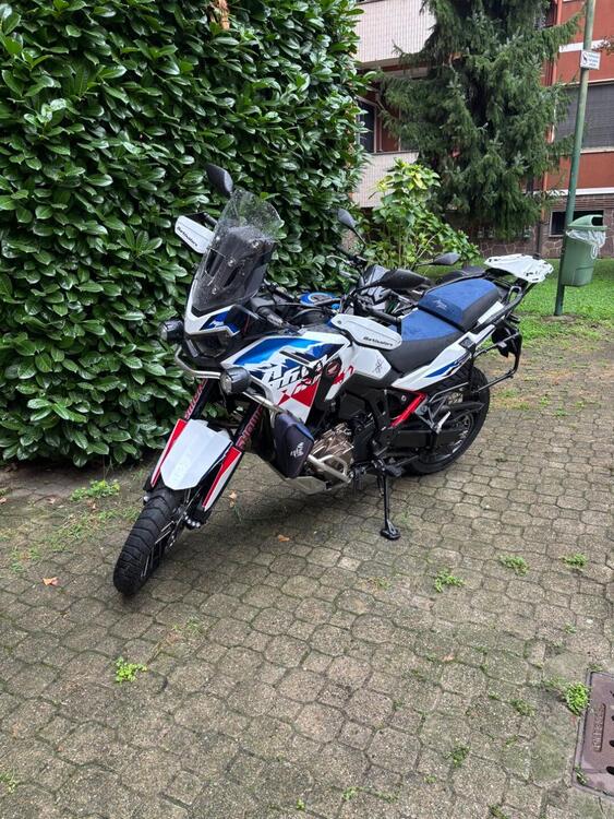 Honda Africa Twin CRF 1100L ES DCT (2024 - 25) (2)