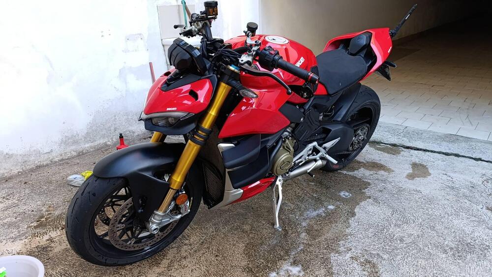 Ducati Streetfighter V4 1100 S (2021 - 22) (2)