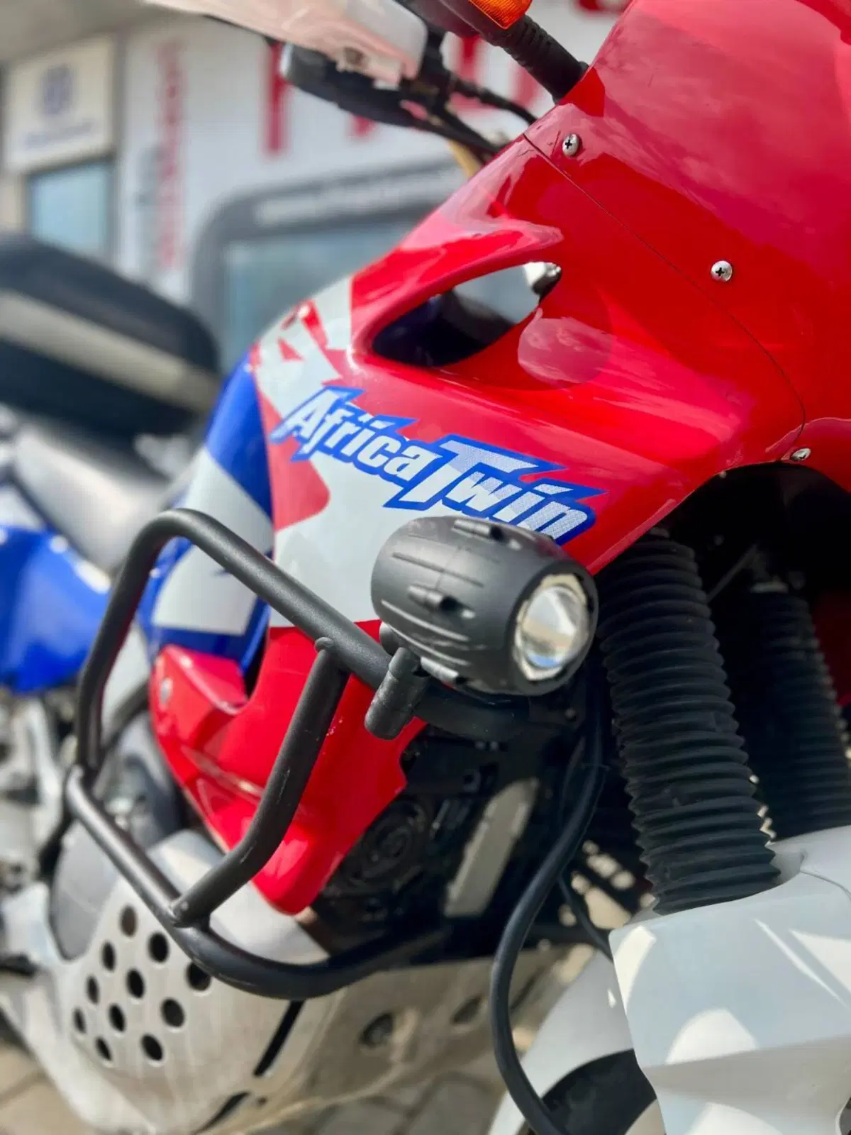 Honda AFRICA TWIN VERSIONE RD04E (5)