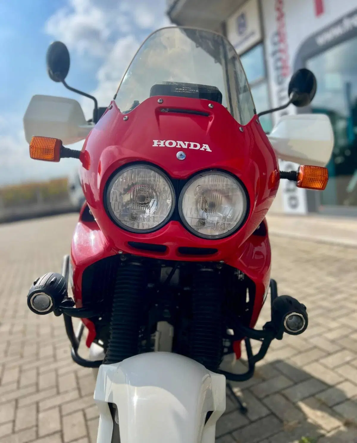 Honda AFRICA TWIN VERSIONE RD04E (7)
