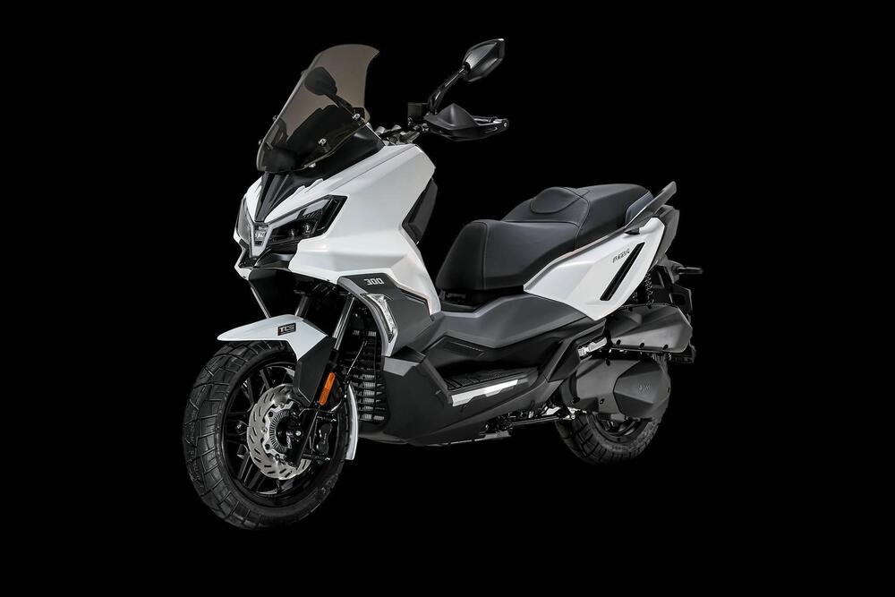 Sym ADX 300 (2024 - 25) (2)