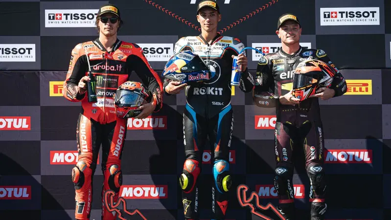 SBK 2025. GP d'Aragona. Toprak piega a fatica un grande Bulega in Gara1 [GALLERY]
