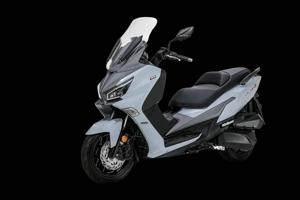 Sym Joymax 300 Z (2025 - 26) (3)