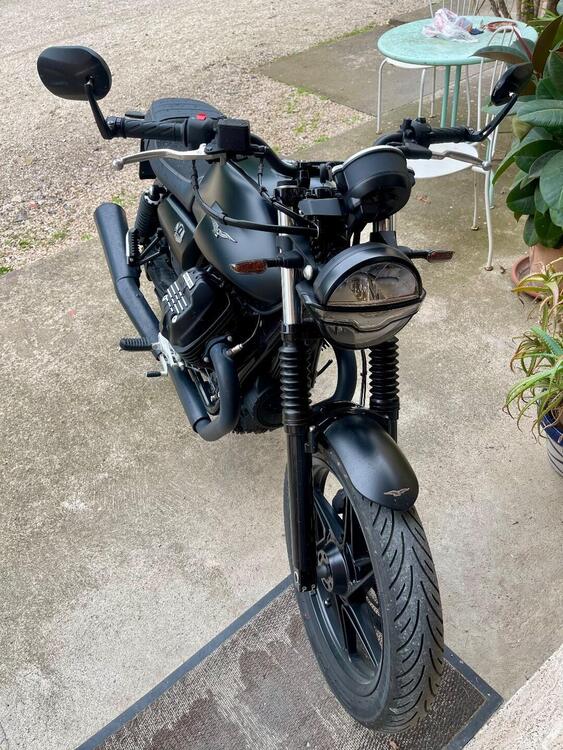 Moto Guzzi V7 Stone (2021 - 24) (5)