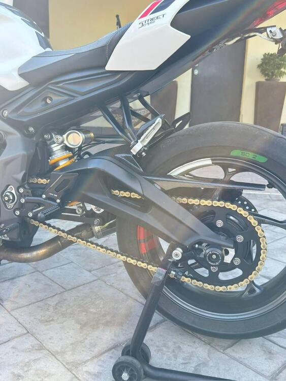 Triumph Street Triple S (2020 - 23) (4)
