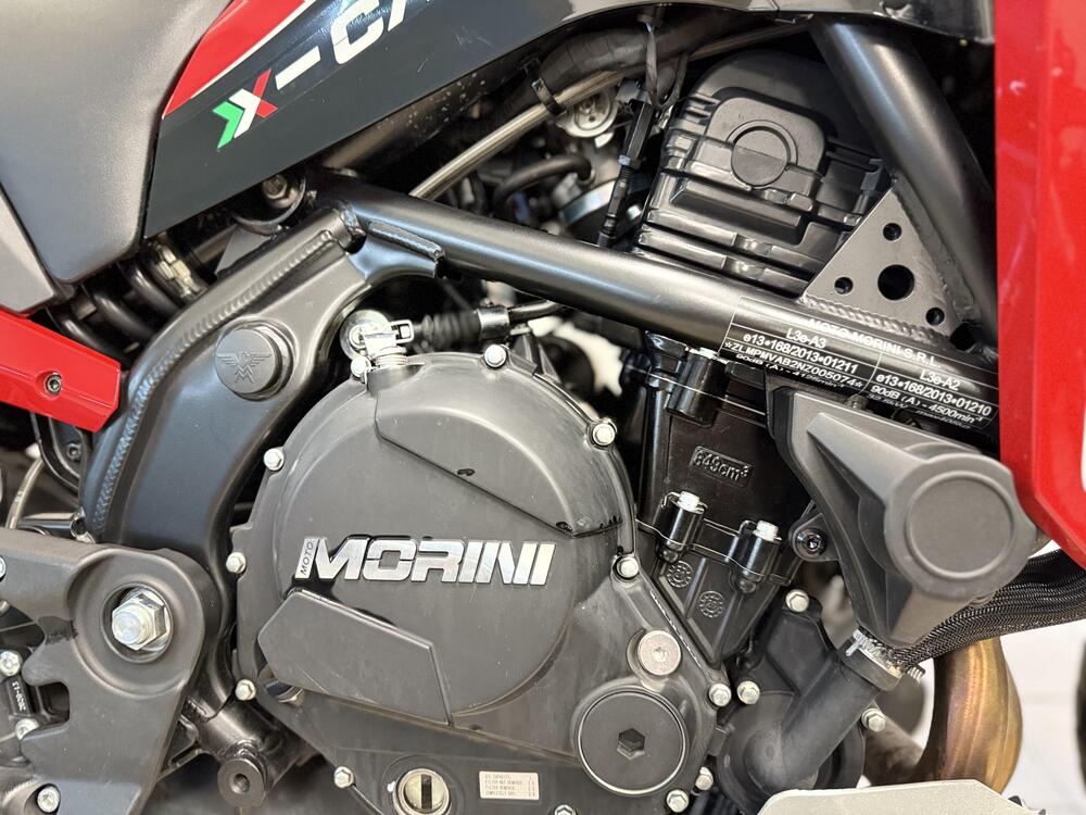 Moto Morini X-Cape 650 Gold Wheels Edition (2022 - 25) (5)