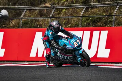 MotoGP 2025. GP del Giappone. Moto2: vittoria di Dani Holgado! Sesto Tony Arbolino, dolorante per l'operazione al braccio destro 