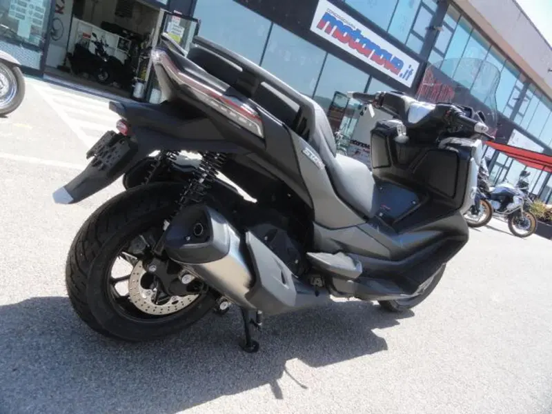 Voge Sfida SR4 MAX (2024 - 26) (9)